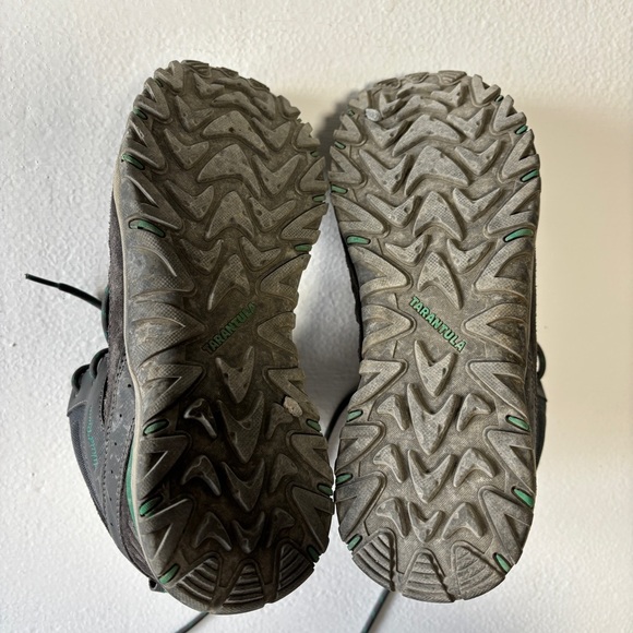 WindRiver Kids / Womens Switchback Waterproof Hyper Dri 3 Mid Cut Hikers - Grey - Picture 7 of 7